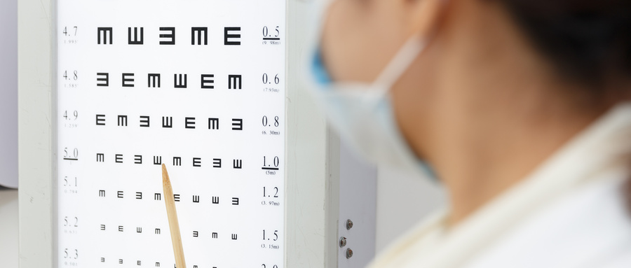 白內(nèi)障手術(shù)