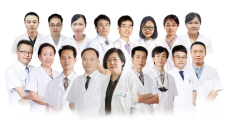 廈門眼科中心眼底病?？漆t(yī)生團(tuán)隊(duì)